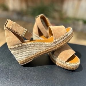 FRANCO SARTO Women's Clemens Brown Leather Wedge Sandals